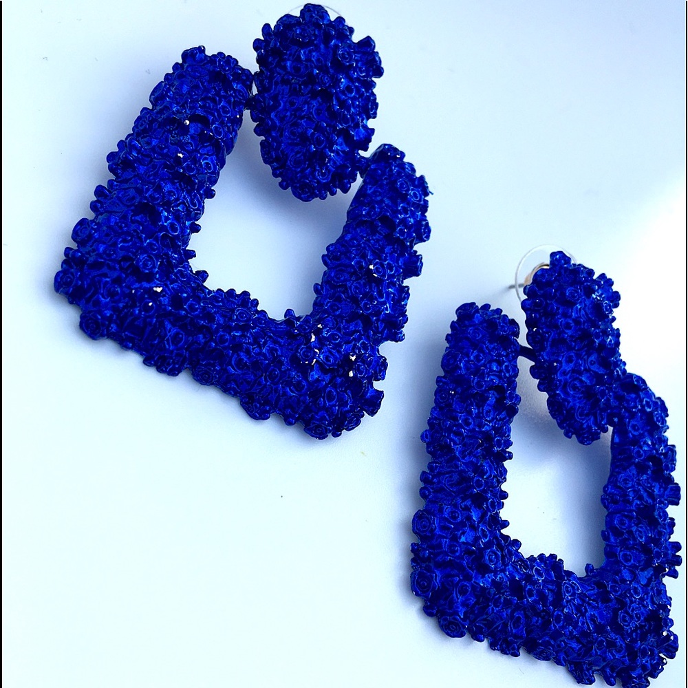 Royal Blues Earrings!
